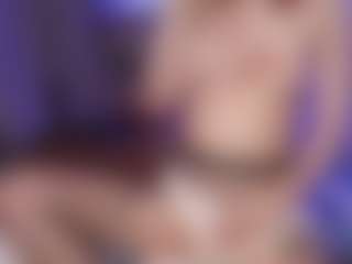 CherrieQuinalty's Live Sex Cam Show
