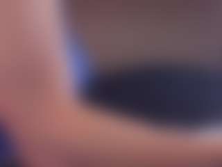 ChloeeBell's Live Sex Cam Show