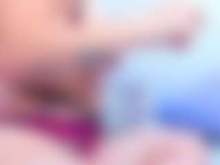 Live cam show with ErikaStar - Big Clit on fapnchat
