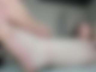 Live cam show with Florence - Moaning on slutload