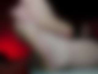Live cam show with Florence - Domination on CamSodaAdn