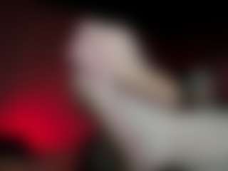 Live cam show with Florence - Spanks on CamSodaAdn