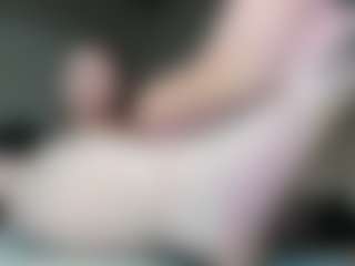 Live cam show with Florence - Stockings on WildCum