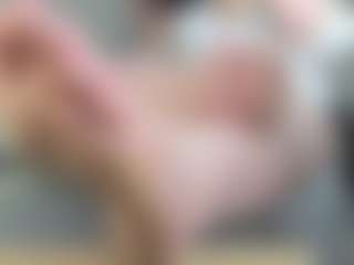 Live cam show with Florence - Body Massage on Ass Tok