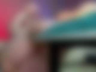 Live cam show with Florence - Spanks on Camsoda