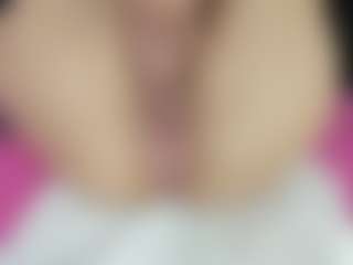 Live cam show with luciatemptation - Thin on Camiplay Live