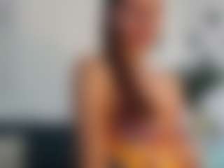Live cam show with OlimpiyaS - Housewife on SmokeAndPoke