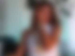 Live cam show with OlimpiyaS - Moaning on Cam Slut