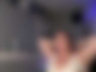 Live cam show with RocketBaddieRips - Sexwebcam on friskycurves.com