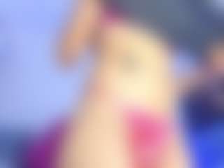 Live cam show with sofiaa-cardenas - Petite on Milf Play