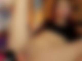 Live cam show with Emma-belley - Amateur on Mixed Magazine Live