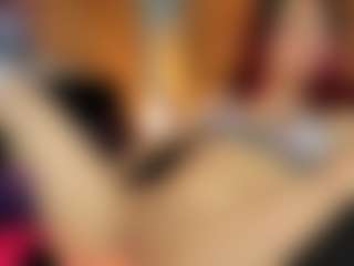Live cam show with Emma-belley - Red Hair Amateur on Camsoda