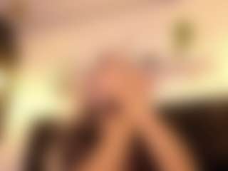 Live cam show with Hailey_sky - No Drinking on StripNow