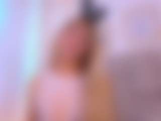 Live cam show with Hailey - Dirty Talk on Camsoda