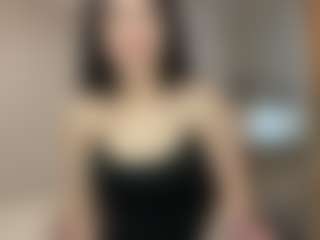 Live cam show with Amelia - Oil on SpankPalCams