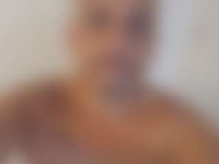 Spanishpig's Live Sex Cam Show