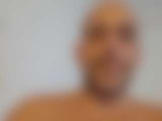 Live cam show with Spanishpig - Orgasm on Hubzter Live