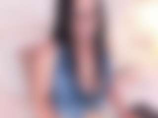 Live cam show with DannaPerea - Squirt MILF on madthumbs