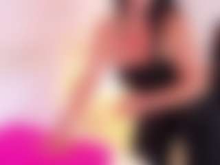 Live cam show with DannaPerea - Average on makecum.org