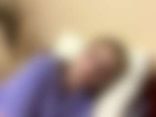 Live cam show with ElmaGrahn - Latina on Mixed Magazine Live