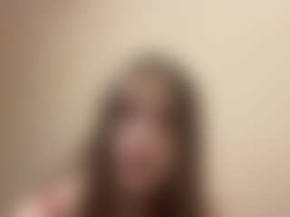 Live cam show with ElmaGrahn - Submissive on mypornchat.com