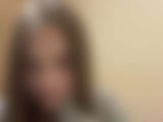 Live cam show with ElmaGrahn - College Mature on Camsoda