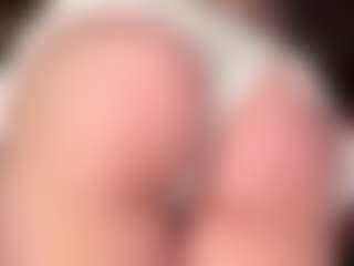 ErnestineLeitzel's Live Sex Cam Show