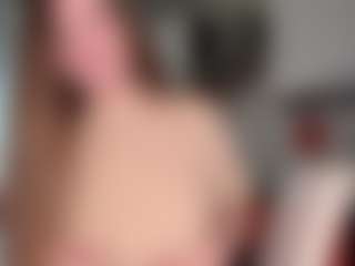 Live cam show with ErnestineLeitzel - Tiny Tits on Uber Horny