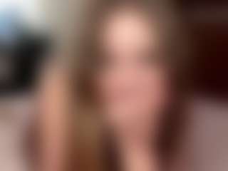 ErnestineLeitzel's Live Sex Cam Show