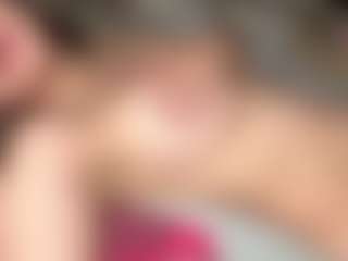 Live cam show with ErnestineLeitzel - Teasing on Dare Cams