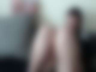 Live cam show with LittleFergie - Ass Clapping on Camsoda