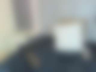 Live cam show with LunaAura - Thin on Hubzter Live