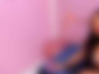 Live cam show with LunaAura - Thin on googirlz