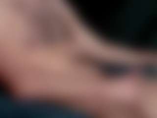 Live cam show with OldFaithful - Silver Fox on StripNow