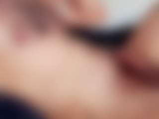Live cam show with OldFaithful - Armpits on StripNow