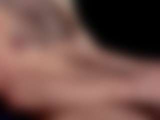 Live cam show with OldFaithful - Silver Fox on intimatelivegirls.com