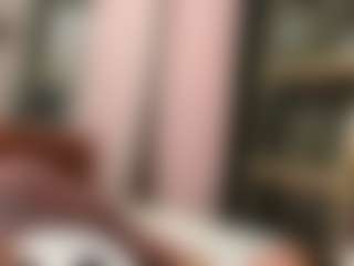 Live cam show with SaraLaw22 - Genital Piercings on livesexfox.com