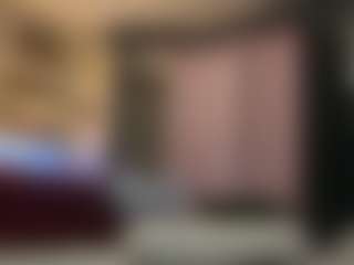 Live cam show with SaraLaw22 - Brown Hair MILF on Gym Cam Girls