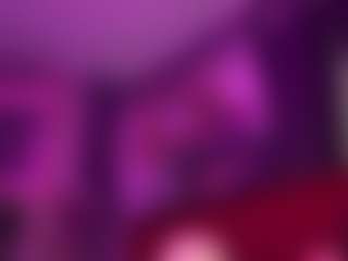 Live cam show with SaraLaw22 - Mobile on Camsoda