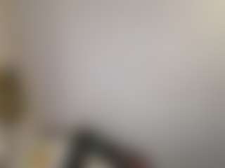 SaraLaw22 MILF webcam performer live streaming