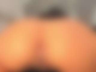Live cam show with sensually-explosive - Erotic Dance on Milf Play