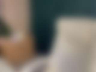 Live-Cam-Show mit AnitaBlair - Average auf Camsoda