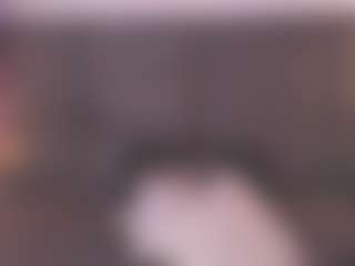 Live cam show with Ashley Monroee - Average on Soda Cam