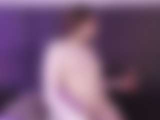 Live cam show with Ashley Monroee - No Drinking on Milfs Live