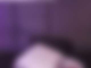 Live cam show with Ashley Monroee - Orgasm on Camming Site