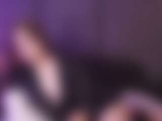 Live cam show with Ashley Monroee - Tease on Camsoda