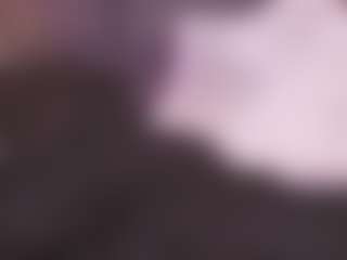 Live cam show with Ashley Monroee - Average on livesuperchat.net