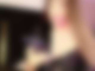 Live cam show with Ashley Monroee - Black Hair on xplaylive.com