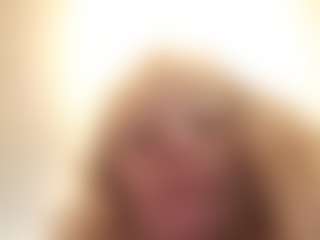 Live cam show with BlondeBootyCutie - Blue Eyes on Chatstar