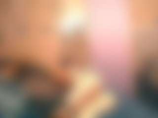 Live cam show with BlondeBootyCutie - Average on Milf Play